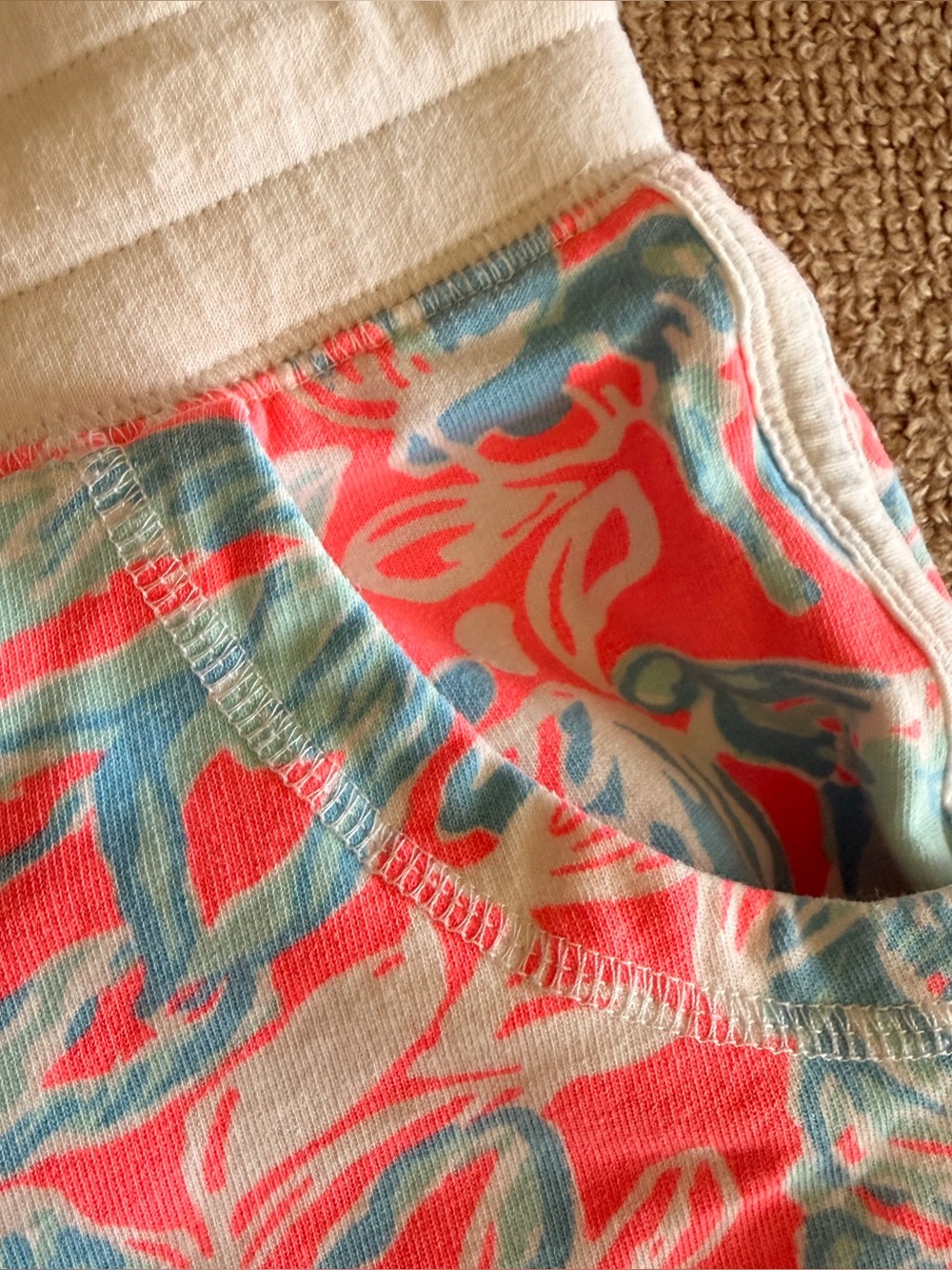 Lilly Pulitzer Chrissy shorts - Picture 4 of 13